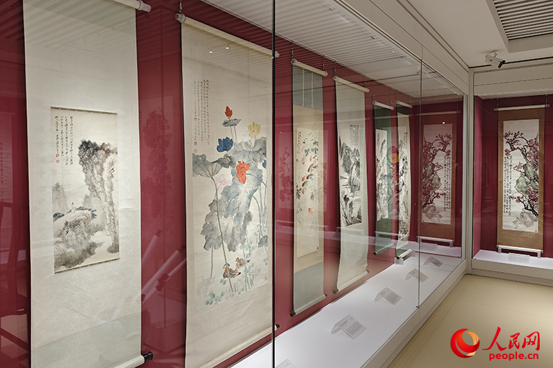 该馆收藏的书画。人民网记者 孙一凡摄